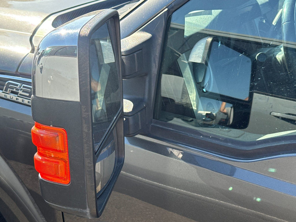 Thumbnail: 2015 Ford F-350 - 11