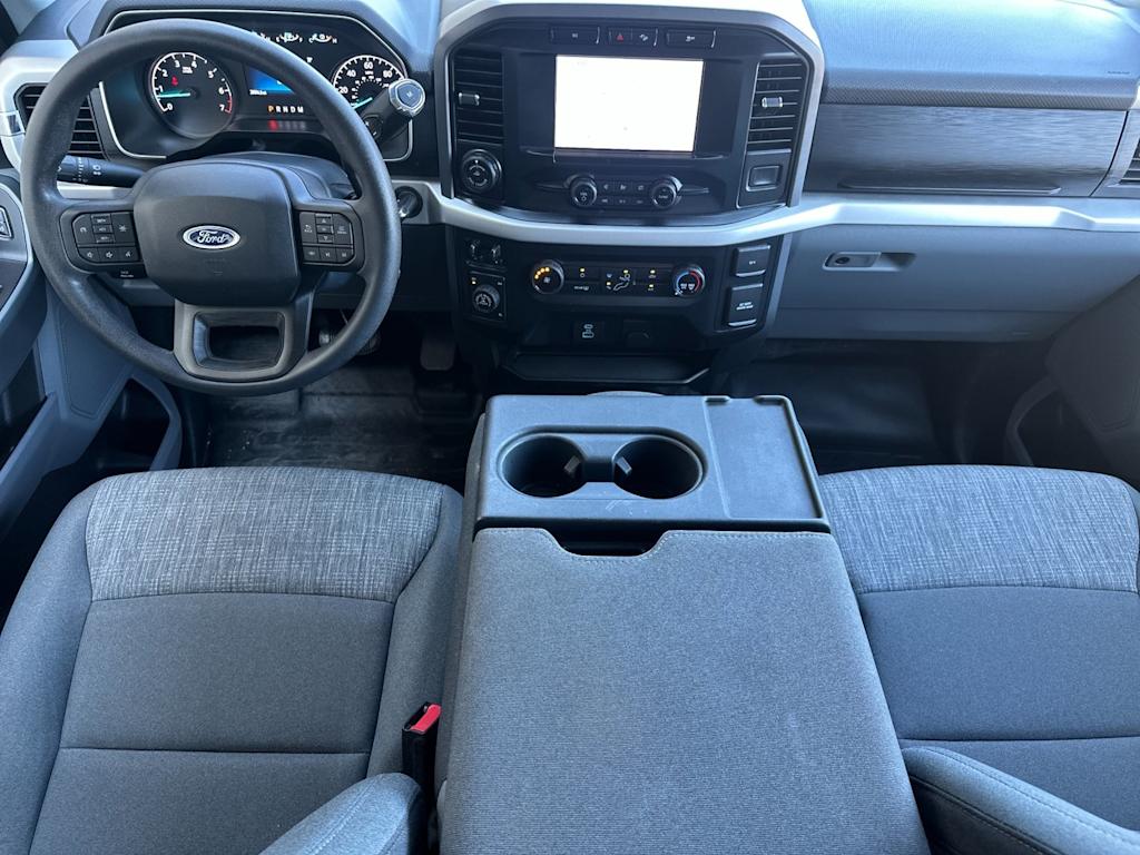 2023 Ford F-150 XLT 2
