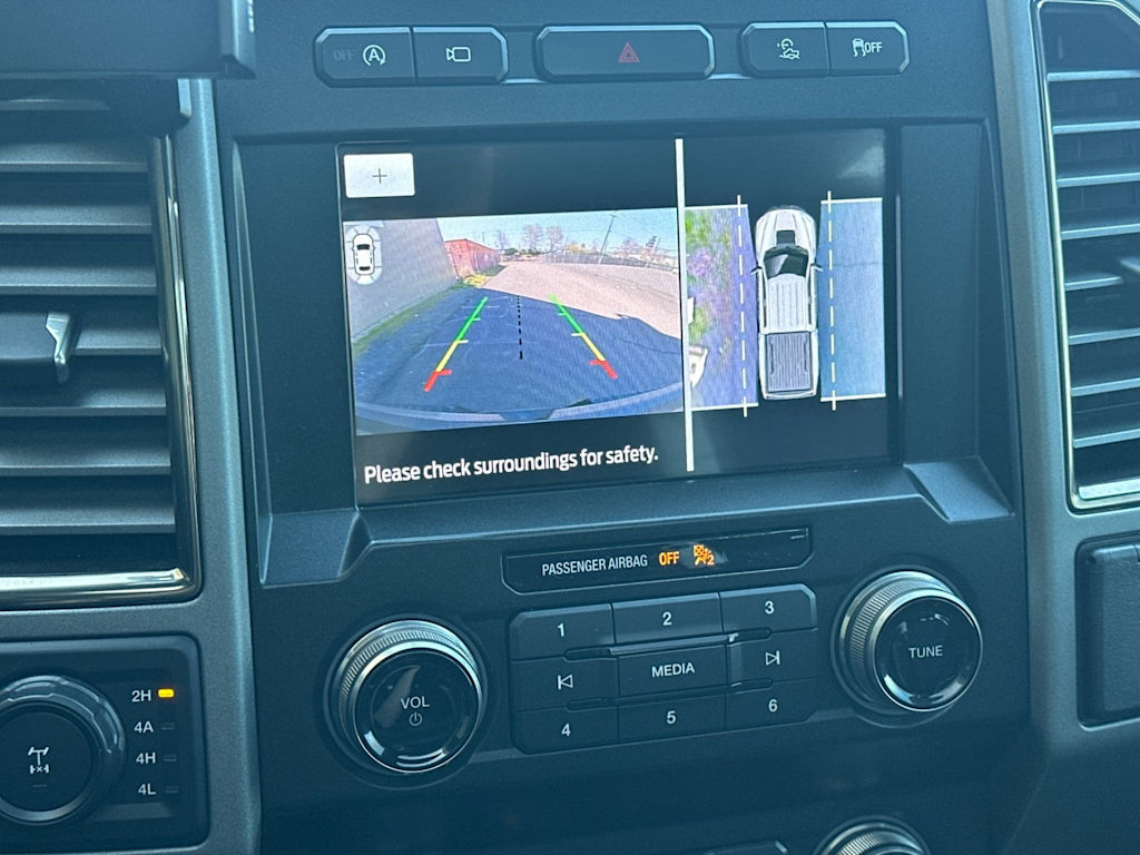 2020 Ford F-150 Raptor 24