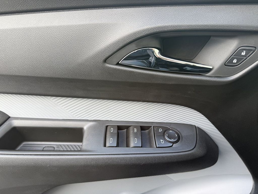 Thumbnail: 2027 Chevrolet Bolt EV - 14