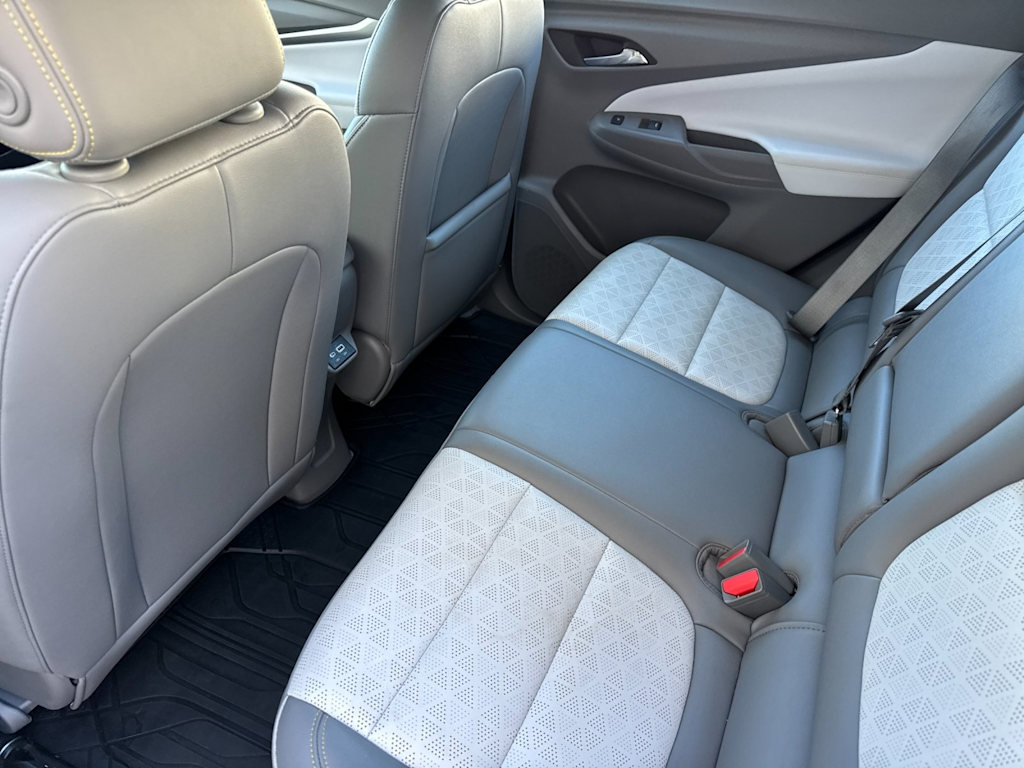Thumbnail: 2023 Chevrolet Bolt EUV - 12