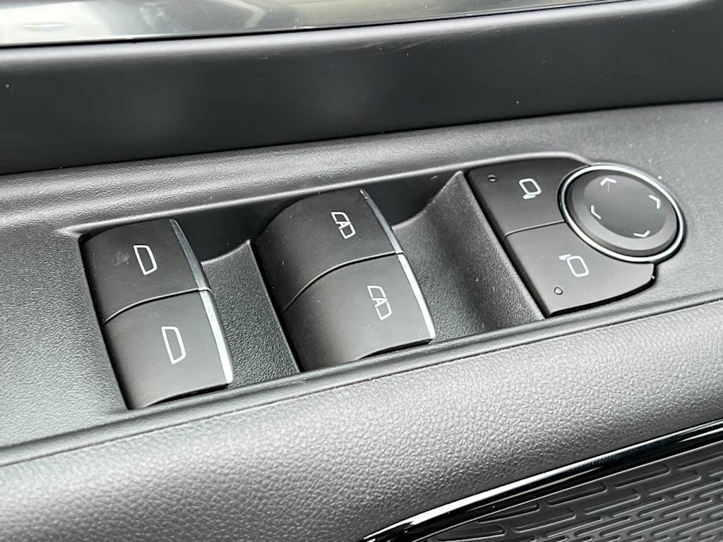 Thumbnail: 2026 Chevrolet Silverado EV - 19