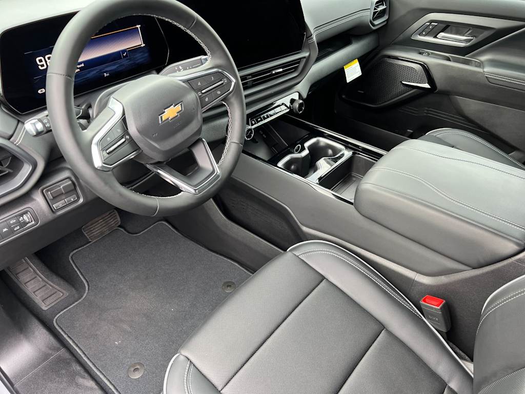 Thumbnail: 2026 Chevrolet Silverado EV - 9