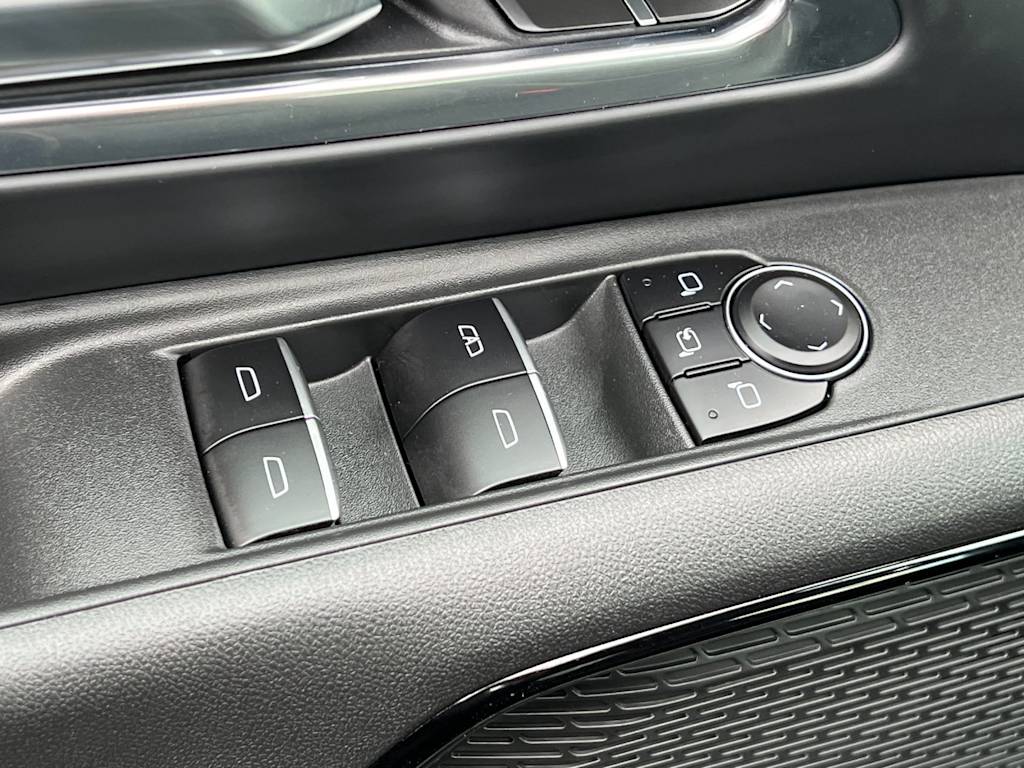 Thumbnail: 2026 Chevrolet Silverado EV - 21