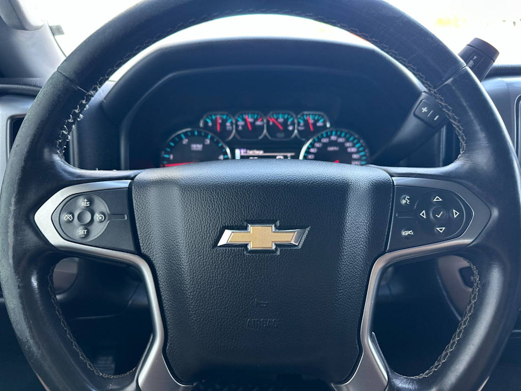 Thumbnail: 2015 Chevrolet Silverado 2500 - 25