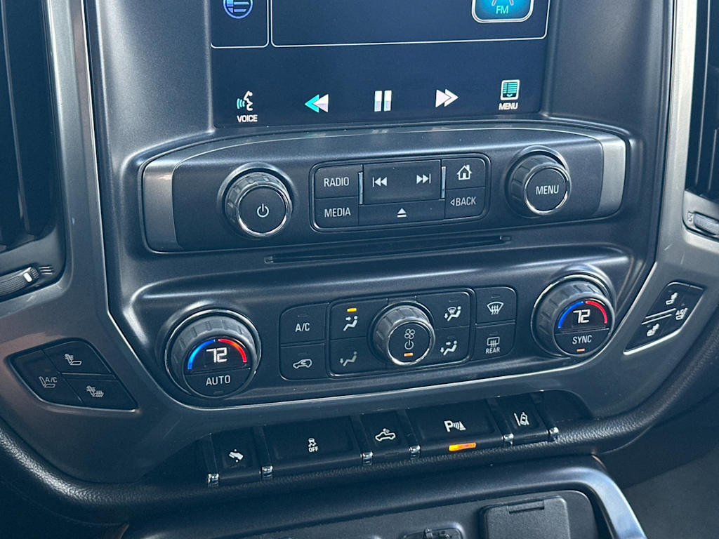 Thumbnail: 2015 Chevrolet Silverado 2500 - 23