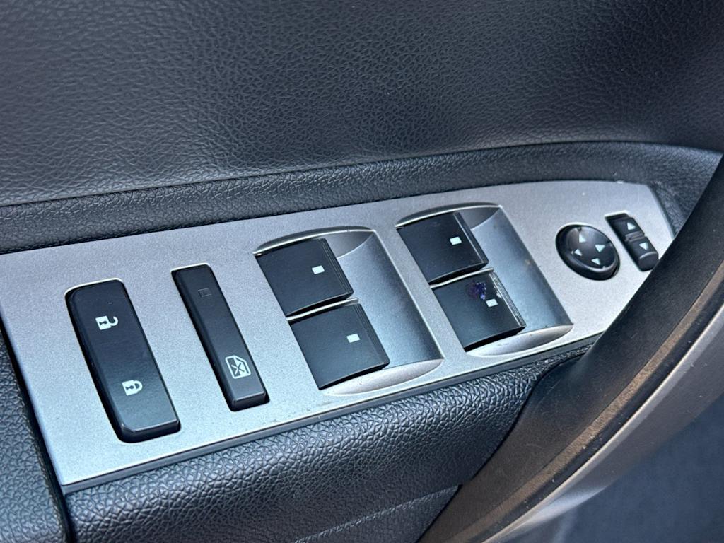 Thumbnail: 2013 Chevrolet Silverado 2500 - 21