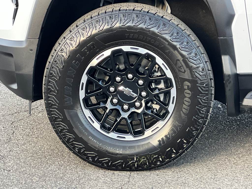 Thumbnail: 2026 Chevrolet Silverado EV - 7