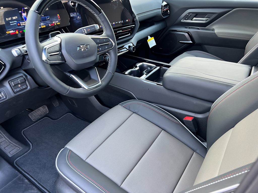 Thumbnail: 2026 Chevrolet Silverado EV - 8