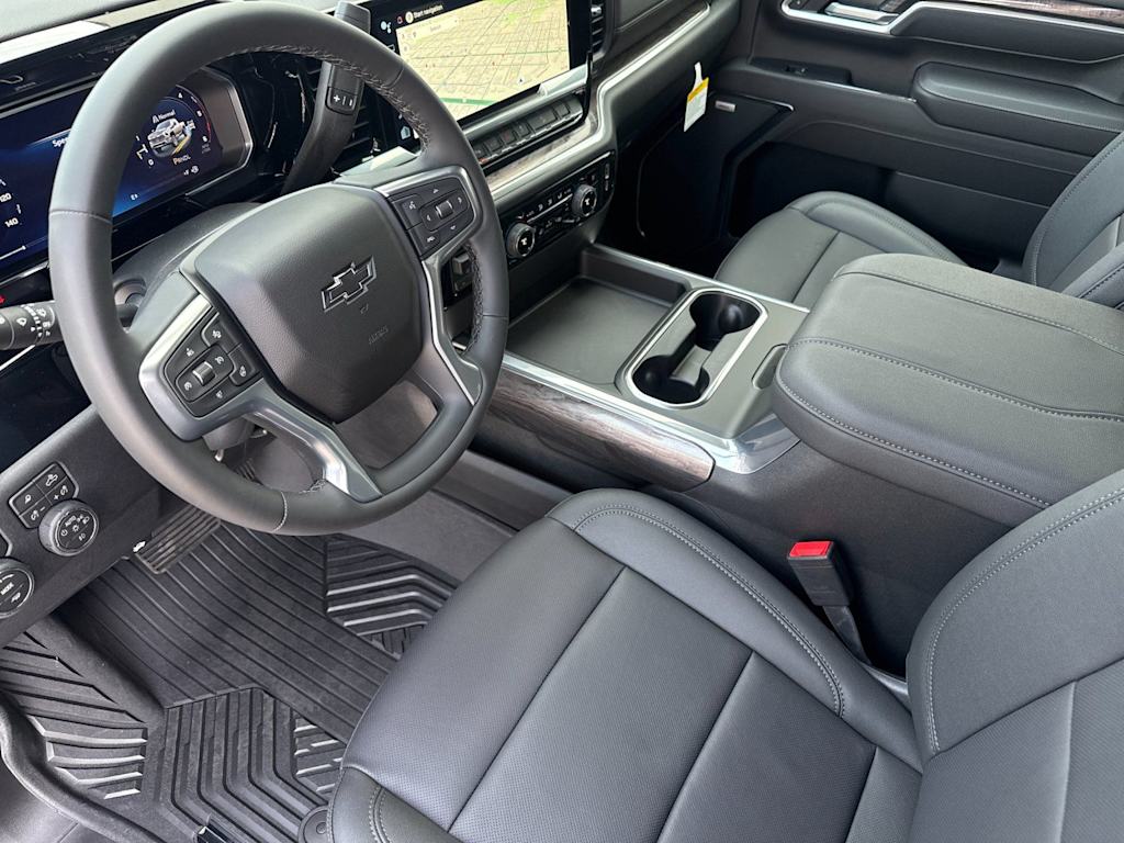 Thumbnail: 2026 Chevrolet Silverado 2500 - 10