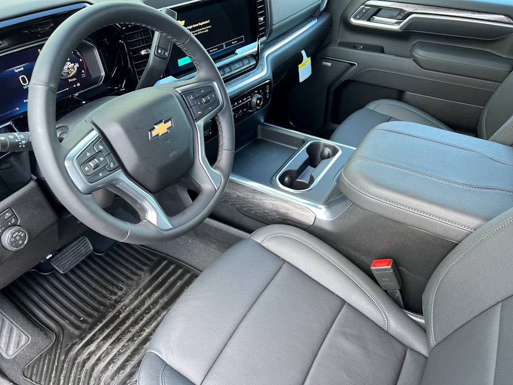 Thumbnail: 2026 Chevrolet Silverado 2500 - 9