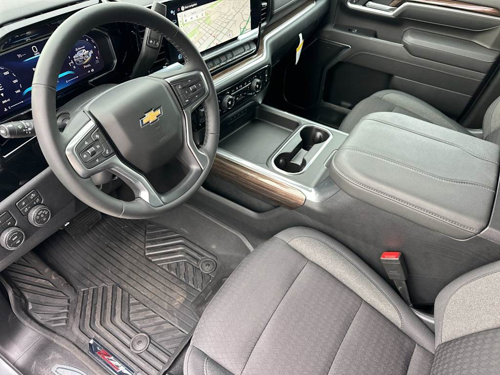 Thumbnail: 2026 Chevrolet Silverado 3500 - 8