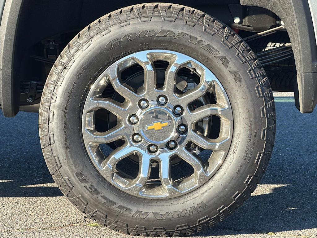 Thumbnail: 2026 Chevrolet Silverado 3500 - 7