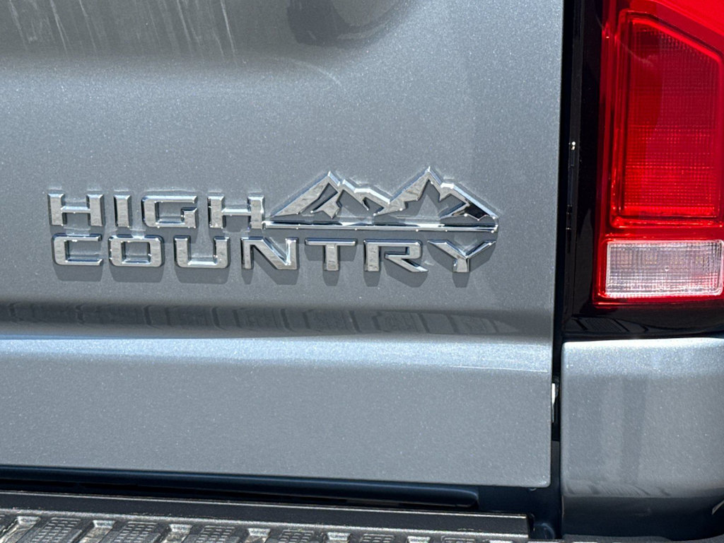Thumbnail: 2026 Chevrolet Silverado 3500 - 7