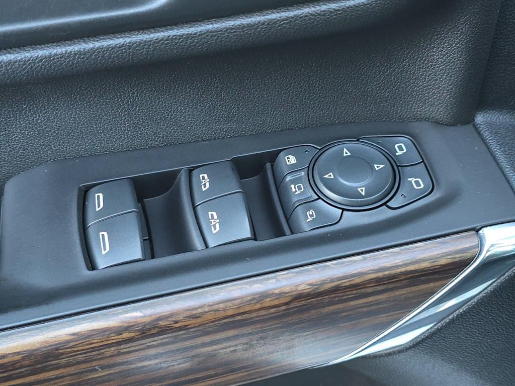 Thumbnail: 2021 Chevrolet Silverado 3500 - 20