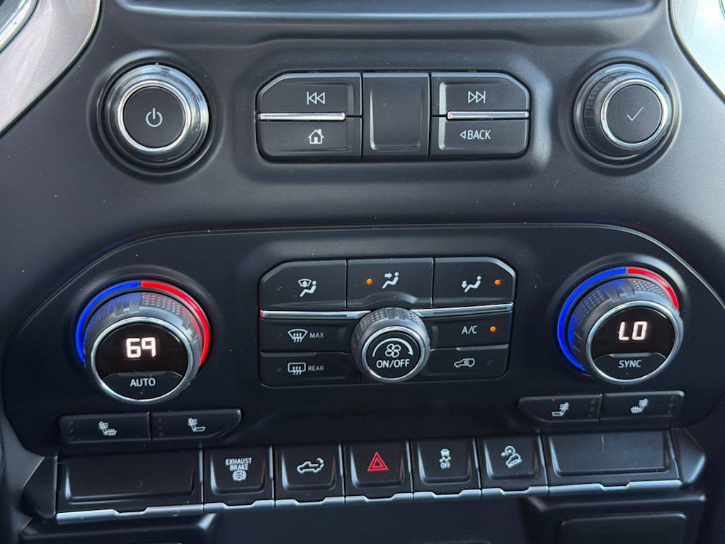 Thumbnail: 2021 Chevrolet Silverado 3500 - 25