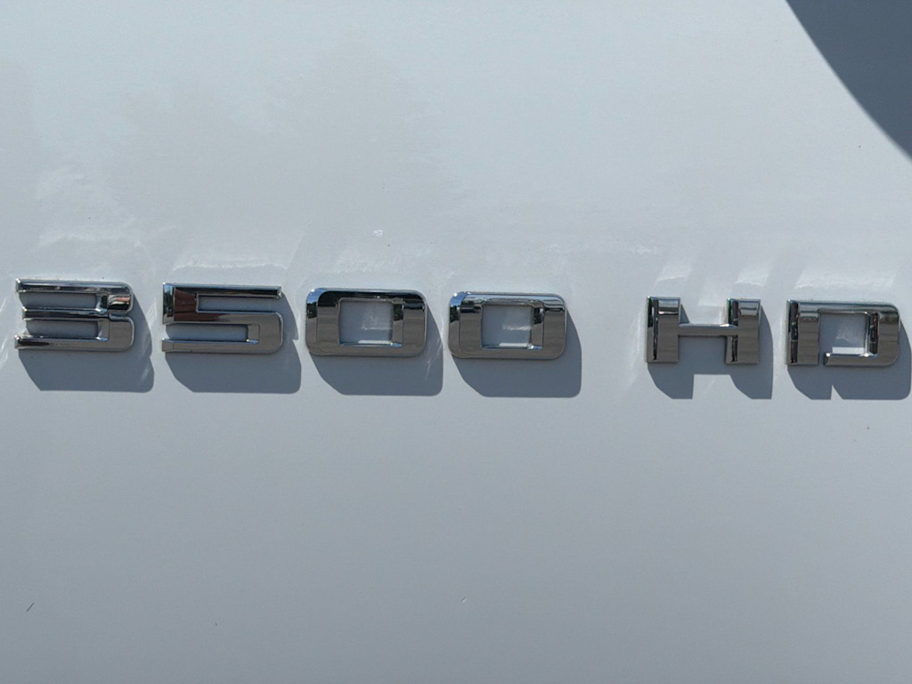 Thumbnail: 2021 Chevrolet Silverado 3500 - 6
