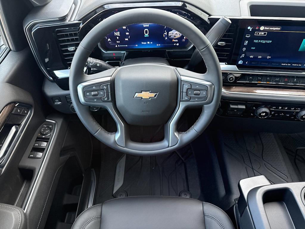 Thumbnail: 2026 Chevrolet Silverado 1500 - 12