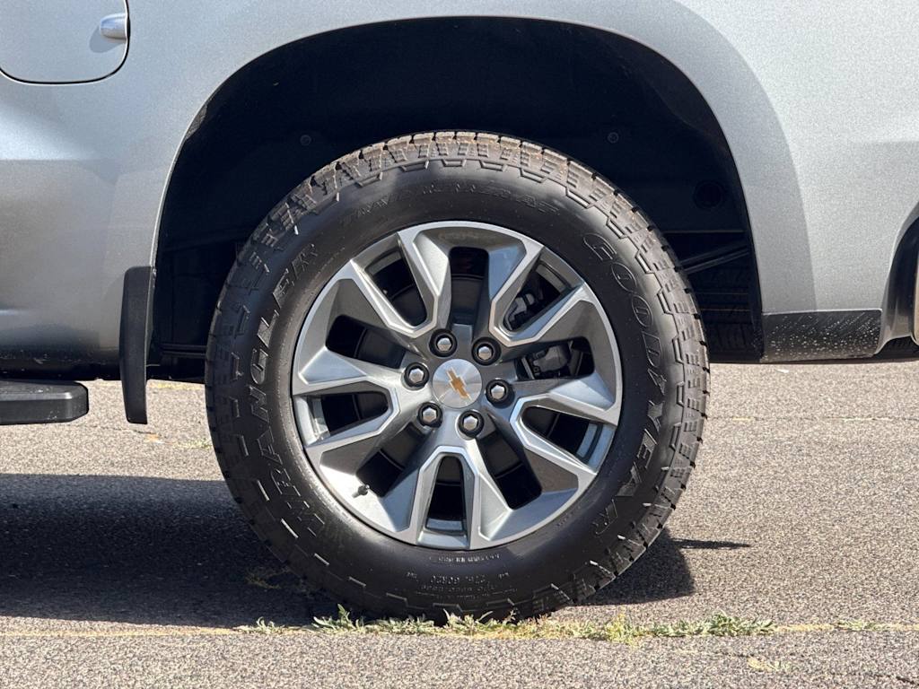 Thumbnail: 2026 Chevrolet Silverado 1500 - 8
