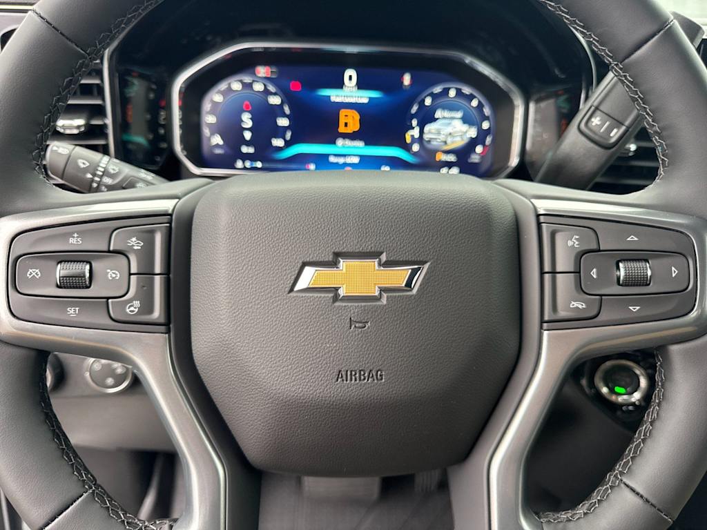 Thumbnail: 2026 Chevrolet Silverado 1500 - 26