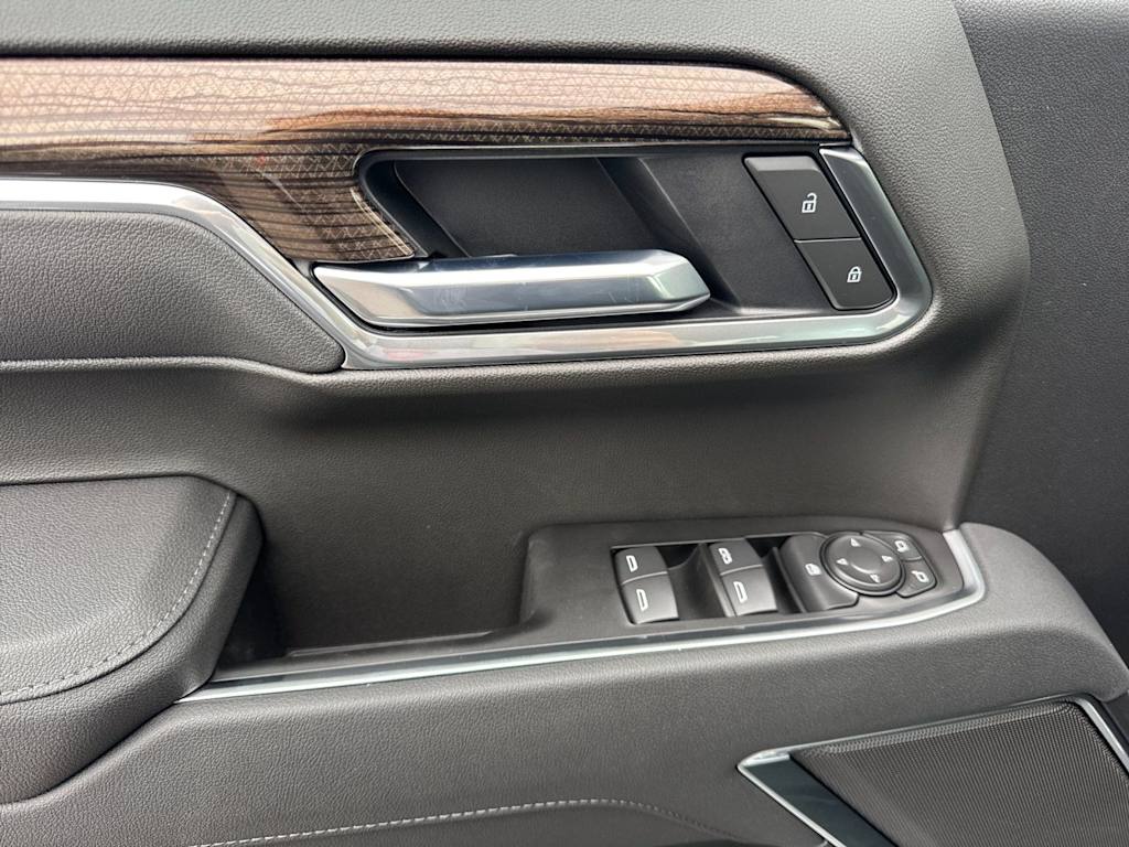 Thumbnail: 2026 Chevrolet Silverado 1500 - 20