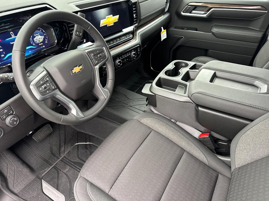 Thumbnail: 2026 Chevrolet Silverado 1500 - 8