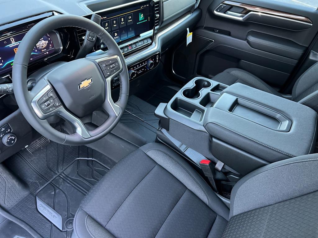2025 Chevrolet Silverado 1500 LT 9