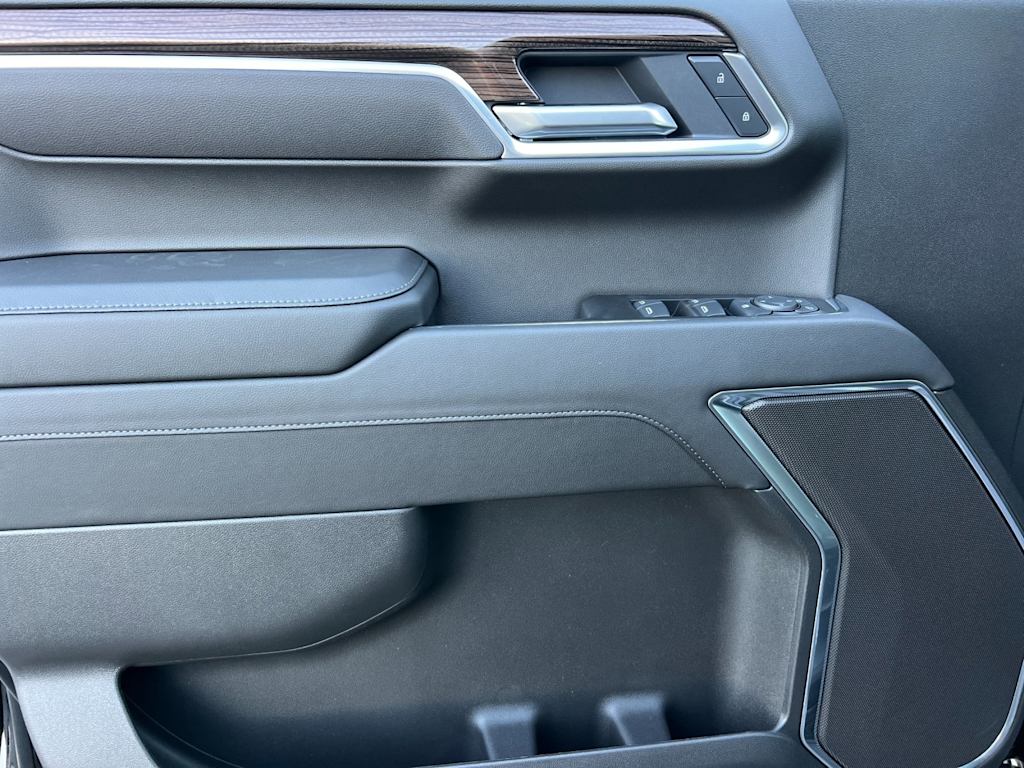 2025 Chevrolet Silverado 1500 LT 19