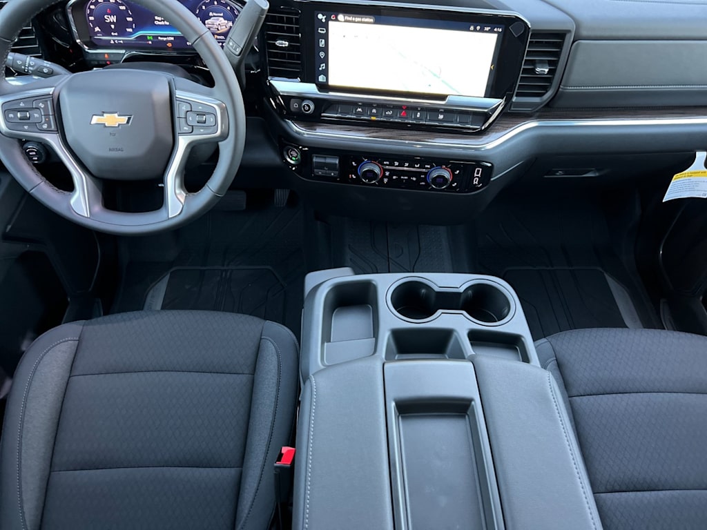 2025 Chevrolet Silverado 1500 LT 2