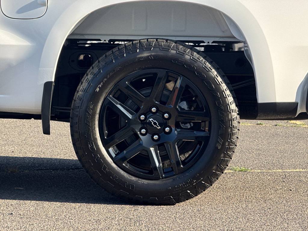 Thumbnail: 2026 Chevrolet Silverado 1500 - 8