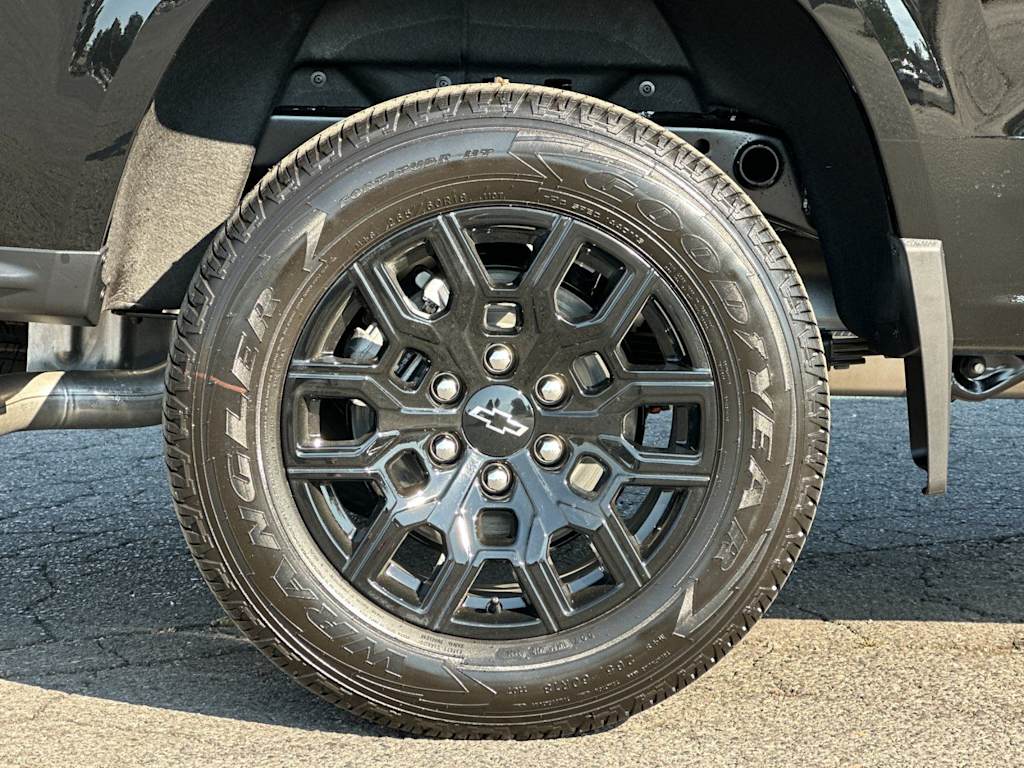 Thumbnail: 2026 Chevrolet Colorado - 7