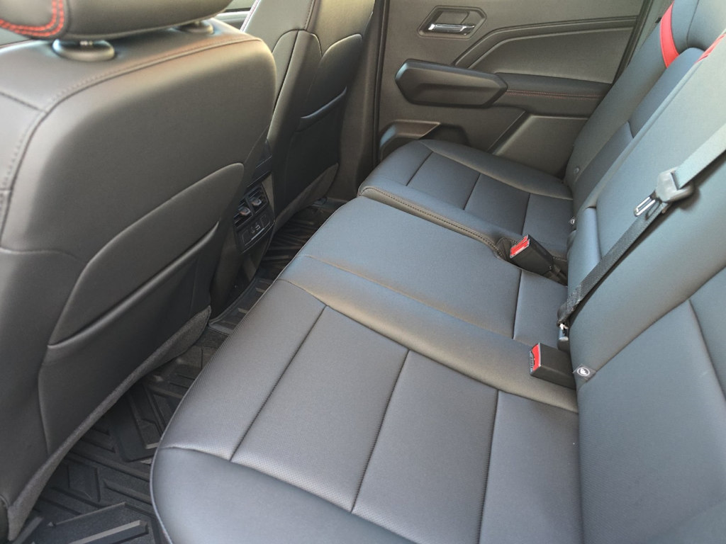 Thumbnail: 2026 Chevrolet Colorado - 11