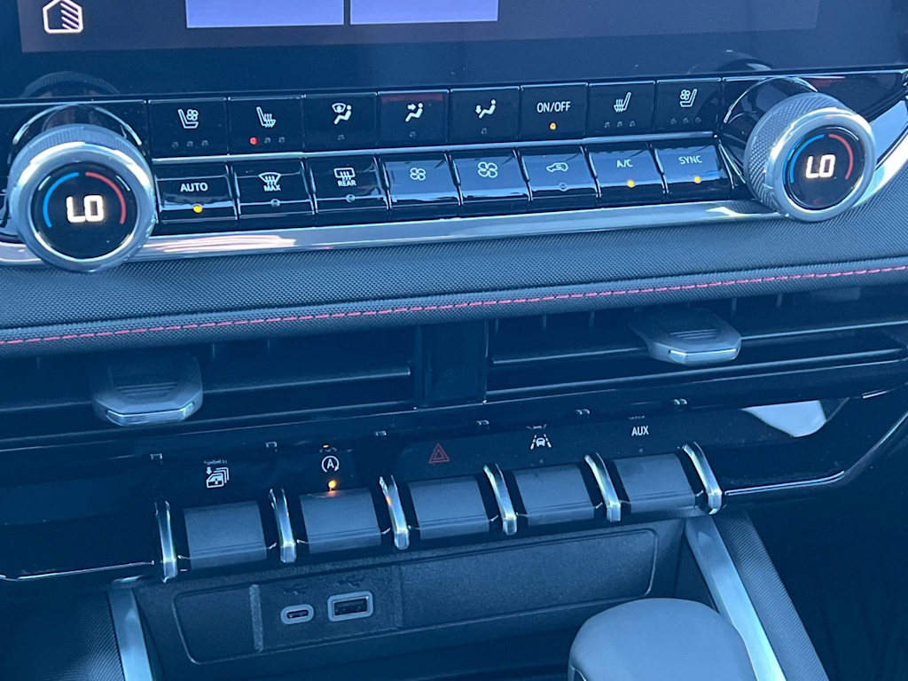 Thumbnail: 2026 Chevrolet Colorado - 25