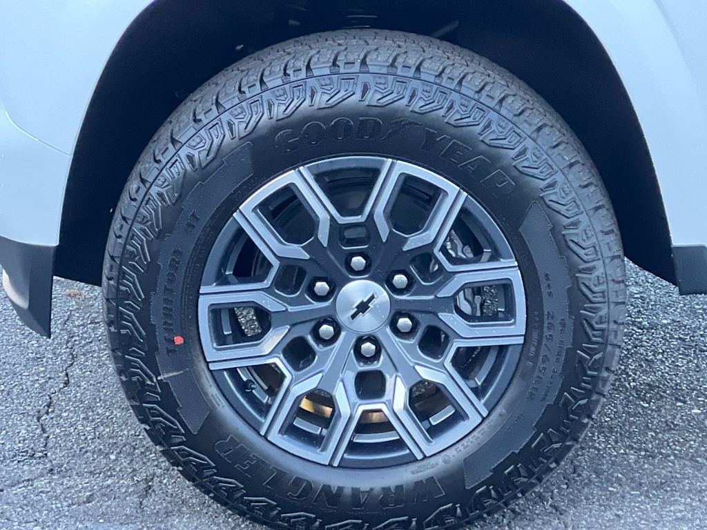 Thumbnail: 2026 Chevrolet Colorado - 8