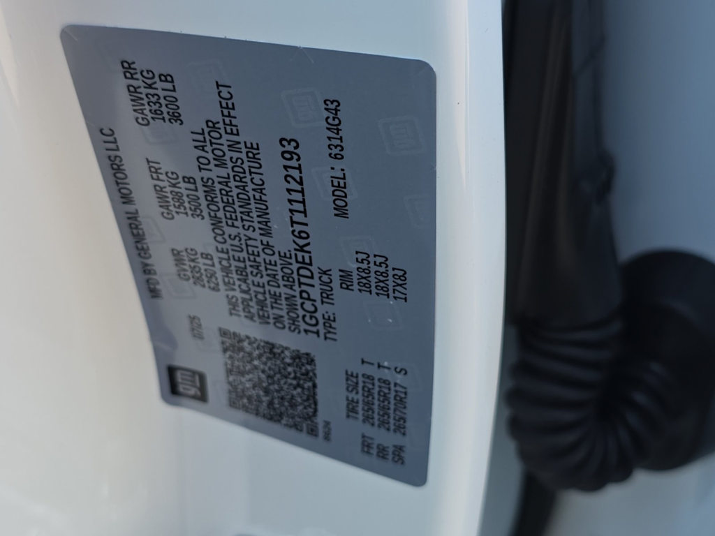 Thumbnail: 2026 Chevrolet Colorado - 16