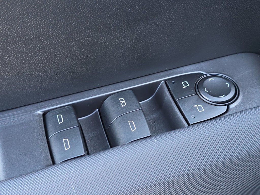 Thumbnail: 2026 Chevrolet Colorado - 21