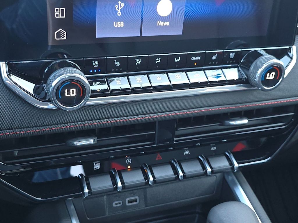 Thumbnail: 2026 Chevrolet Colorado - 24