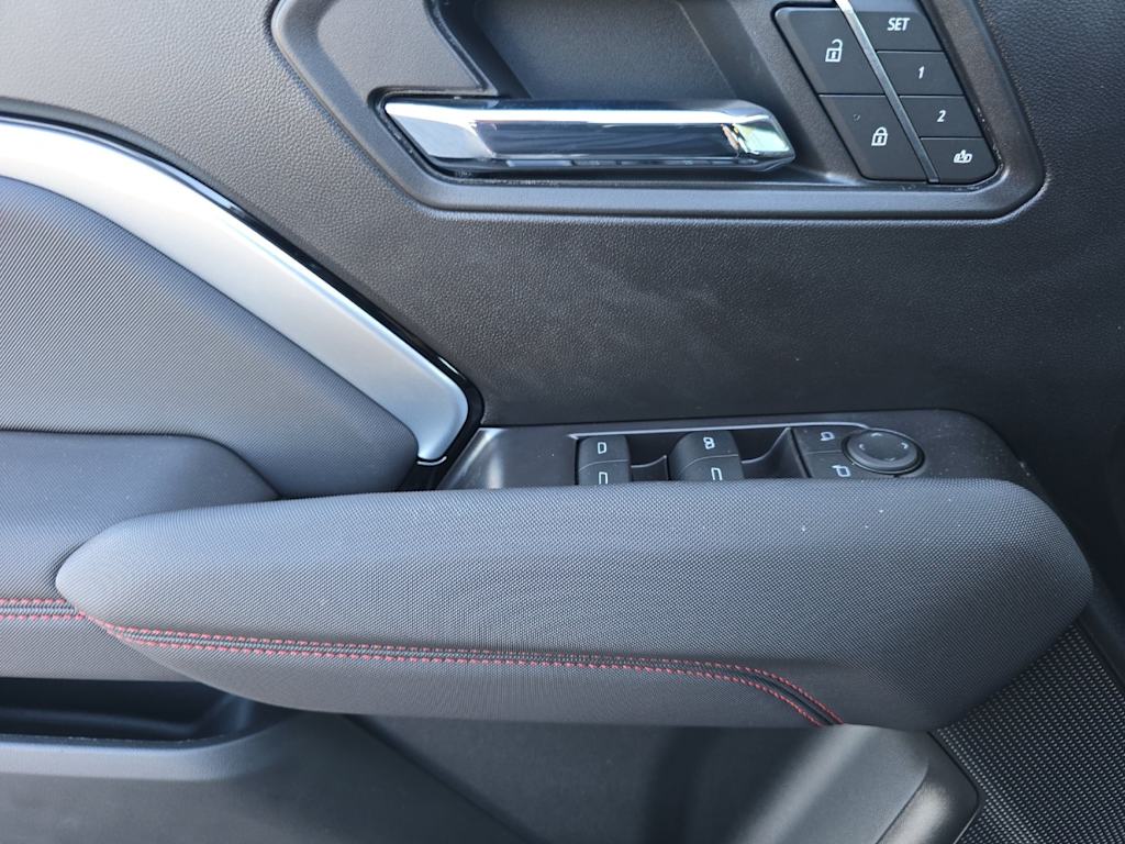 Thumbnail: 2026 Chevrolet Colorado - 20