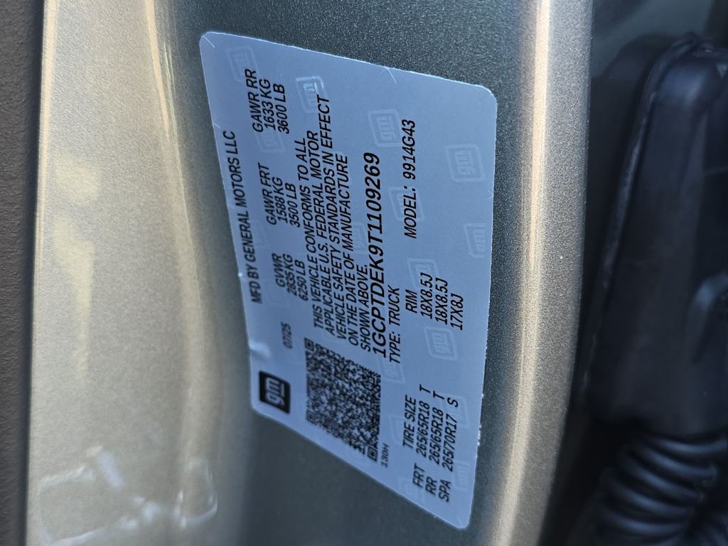 Thumbnail: 2026 Chevrolet Colorado - 16