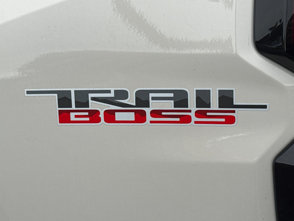 Thumbnail: 2026 Chevrolet Colorado - 28