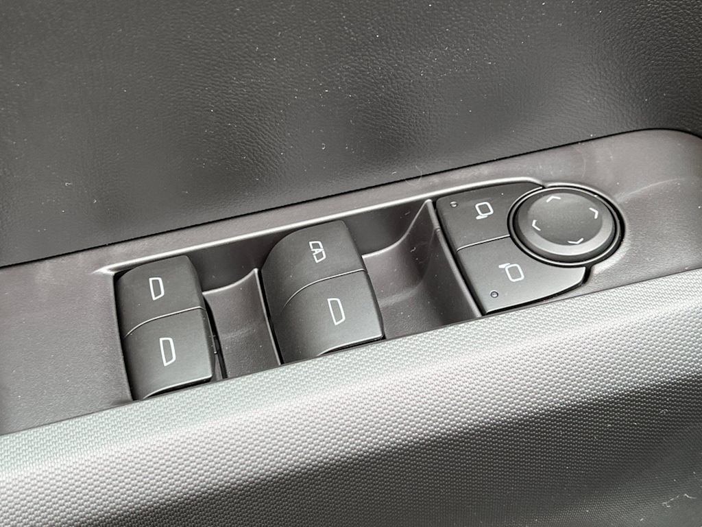 Thumbnail: 2026 Chevrolet Colorado - 21