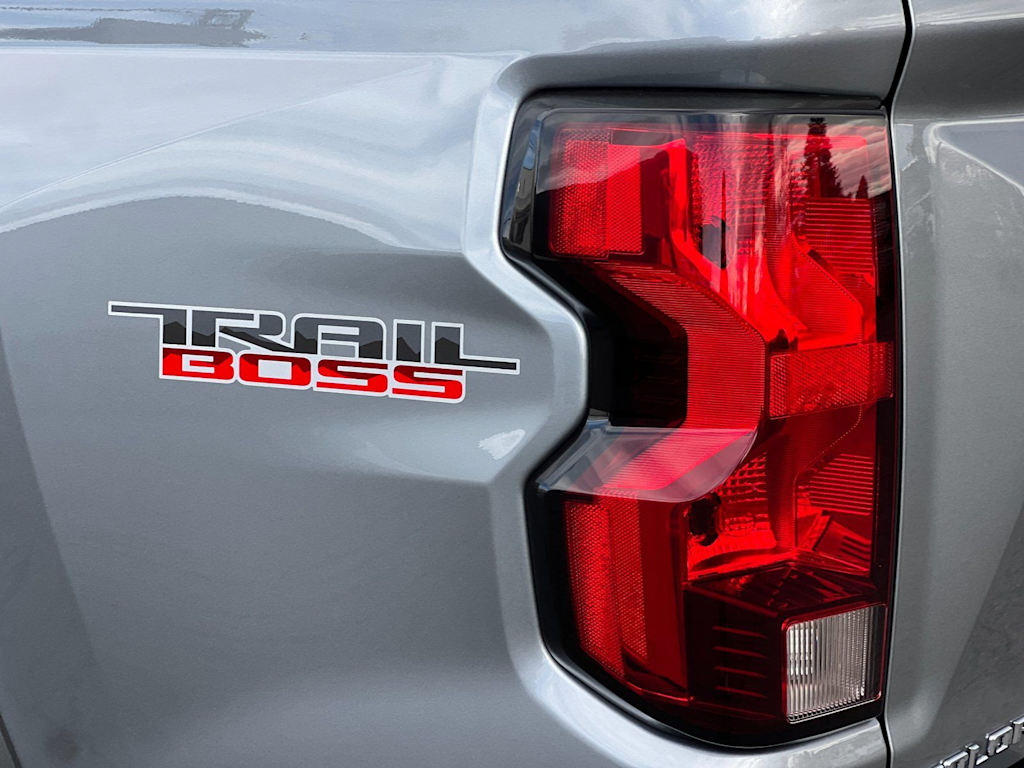 Thumbnail: 2026 Chevrolet Colorado - 28