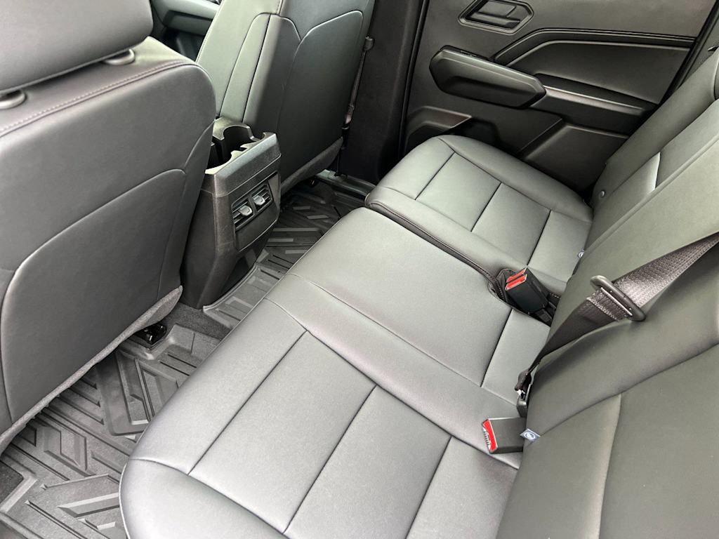 Thumbnail: 2026 Chevrolet Colorado - 10