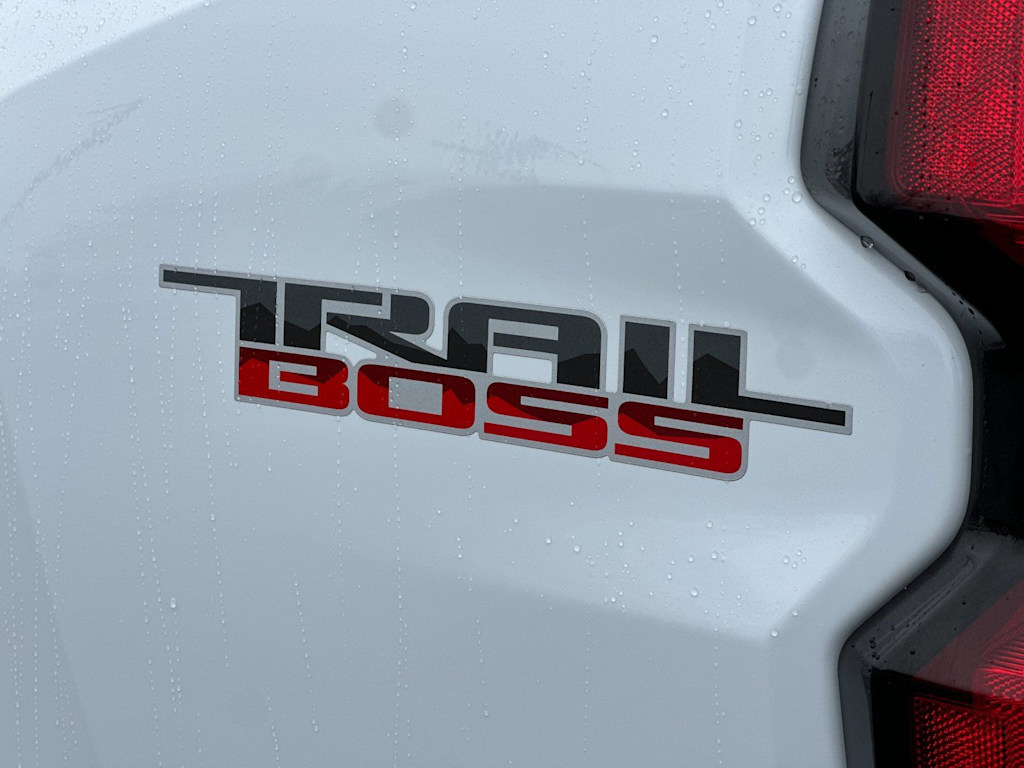 Thumbnail: 2025 Chevrolet Colorado - 6