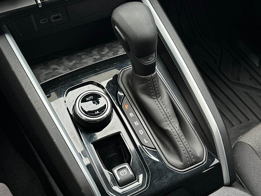 Thumbnail: 2025 Chevrolet Colorado - 13