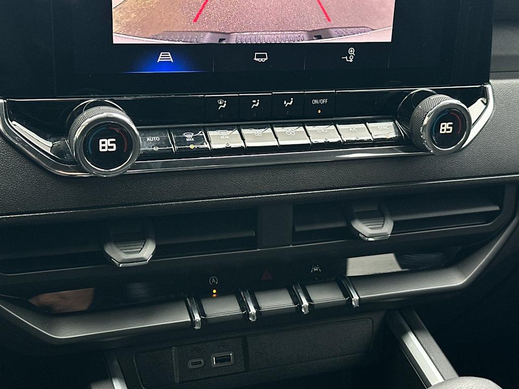 Thumbnail: 2025 Chevrolet Colorado - 25