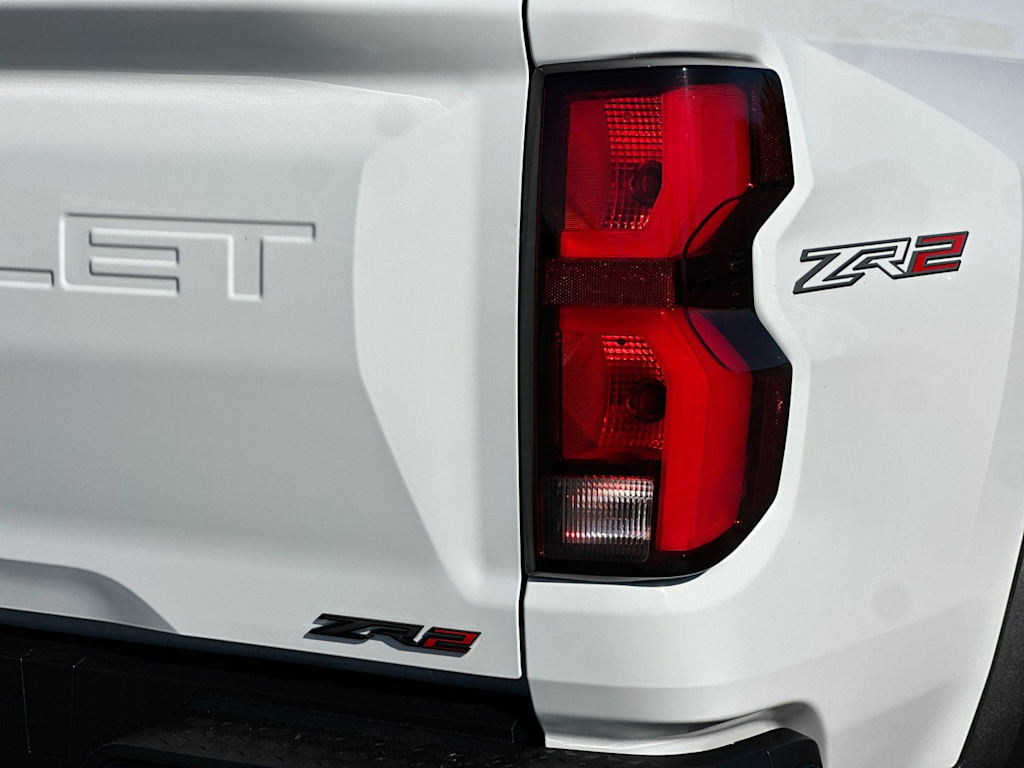 Thumbnail: 2025 Chevrolet Colorado - 27