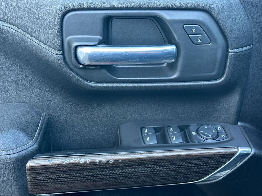 Thumbnail: 2021 Chevrolet Silverado 1500 - 19