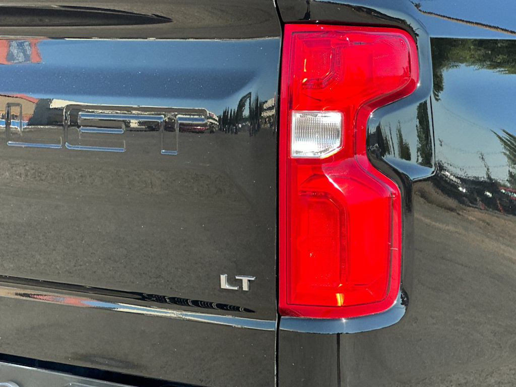 Thumbnail: 2021 Chevrolet Silverado 1500 - 27