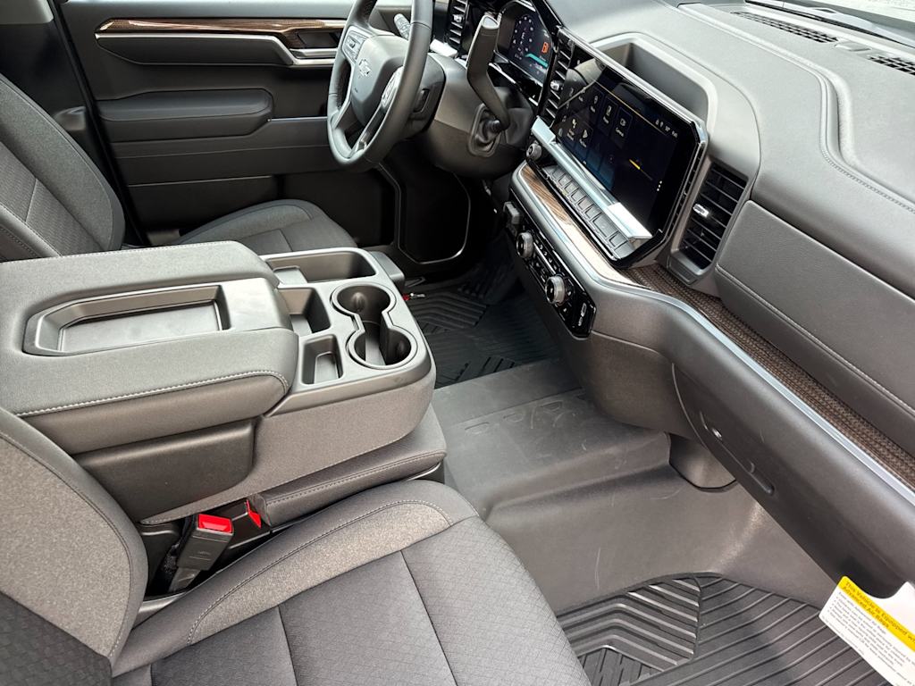 Thumbnail: 2026 Chevrolet Silverado 1500 - 13